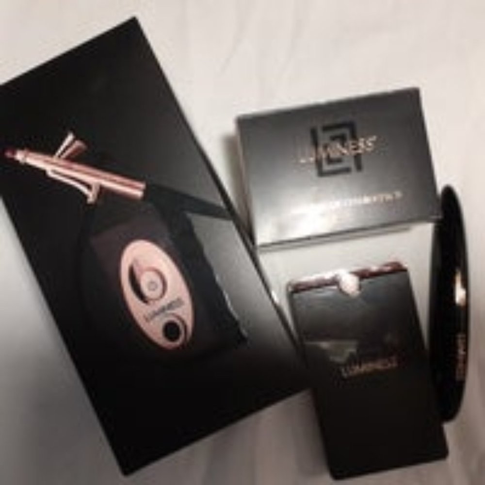 LUMINESS ICON Airbrush System! Brand New.